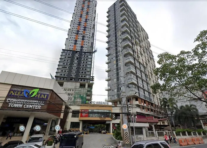 Brand New!! Lights At Congressional Towne Center Tower 2!! * Manila